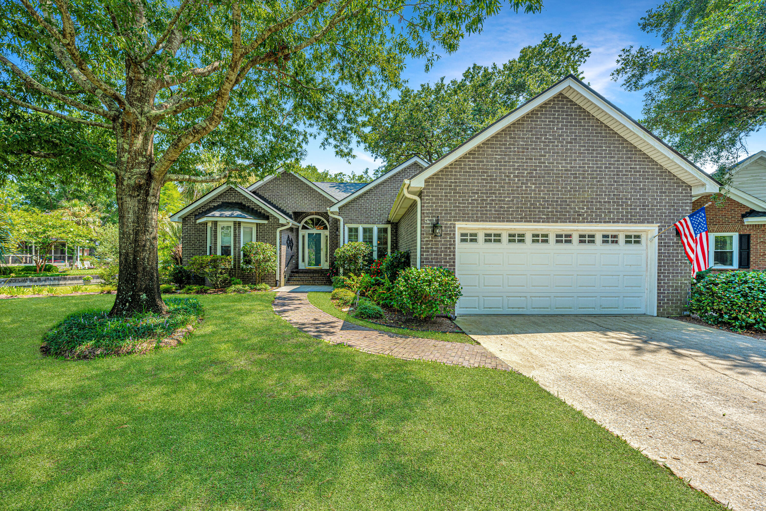 1335 Outreach Lane Mount Pleasant, SC 29464 - Photo 2 of 47 FRONT VIEW