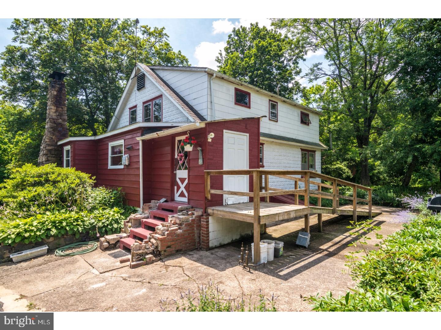787 Kintner Road Kintnersville, PA 18930 - Photo 4 of 18 Gallery Image 4