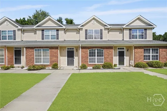 $1,975 | 400 Tibet Avenue, Unit 39, Savannah, GA 31406