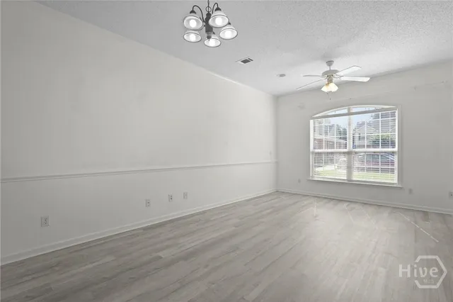 $1,975 | 400 Tibet Avenue, Unit 39, Savannah, GA 31406