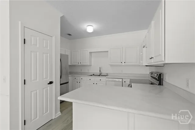 $1,975 | 400 Tibet Avenue, Unit 39, Savannah, GA 31406