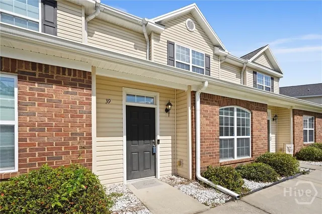 $1,975 | 400 Tibet Avenue, Unit 39, Savannah, GA 31406