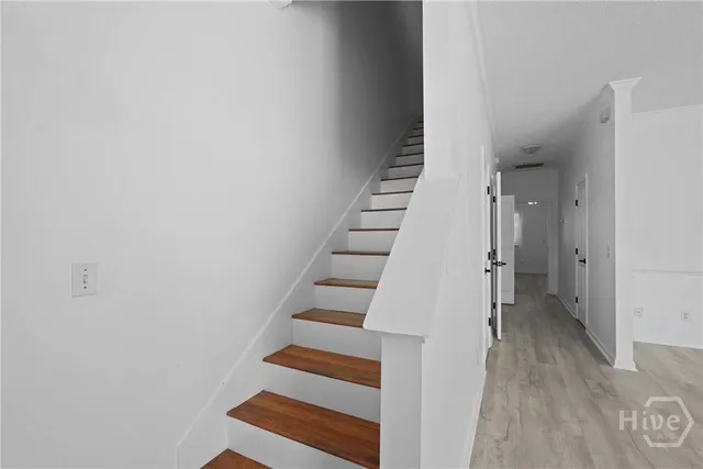 $1,975 | 400 Tibet Avenue, Unit 39, Savannah, GA 31406