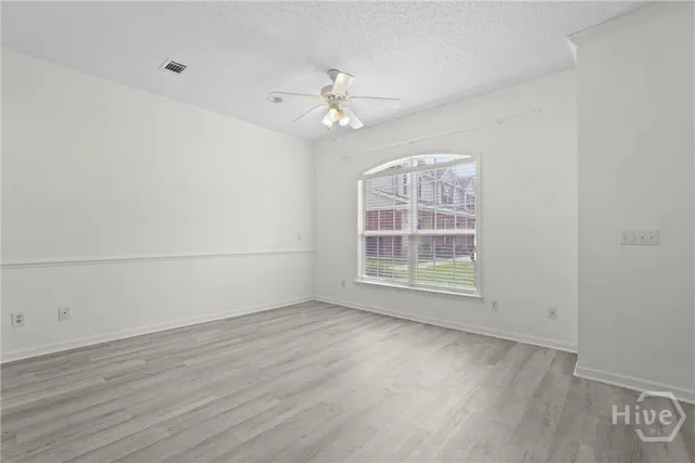 $1,975 | 400 Tibet Avenue, Unit 39, Savannah, GA 31406