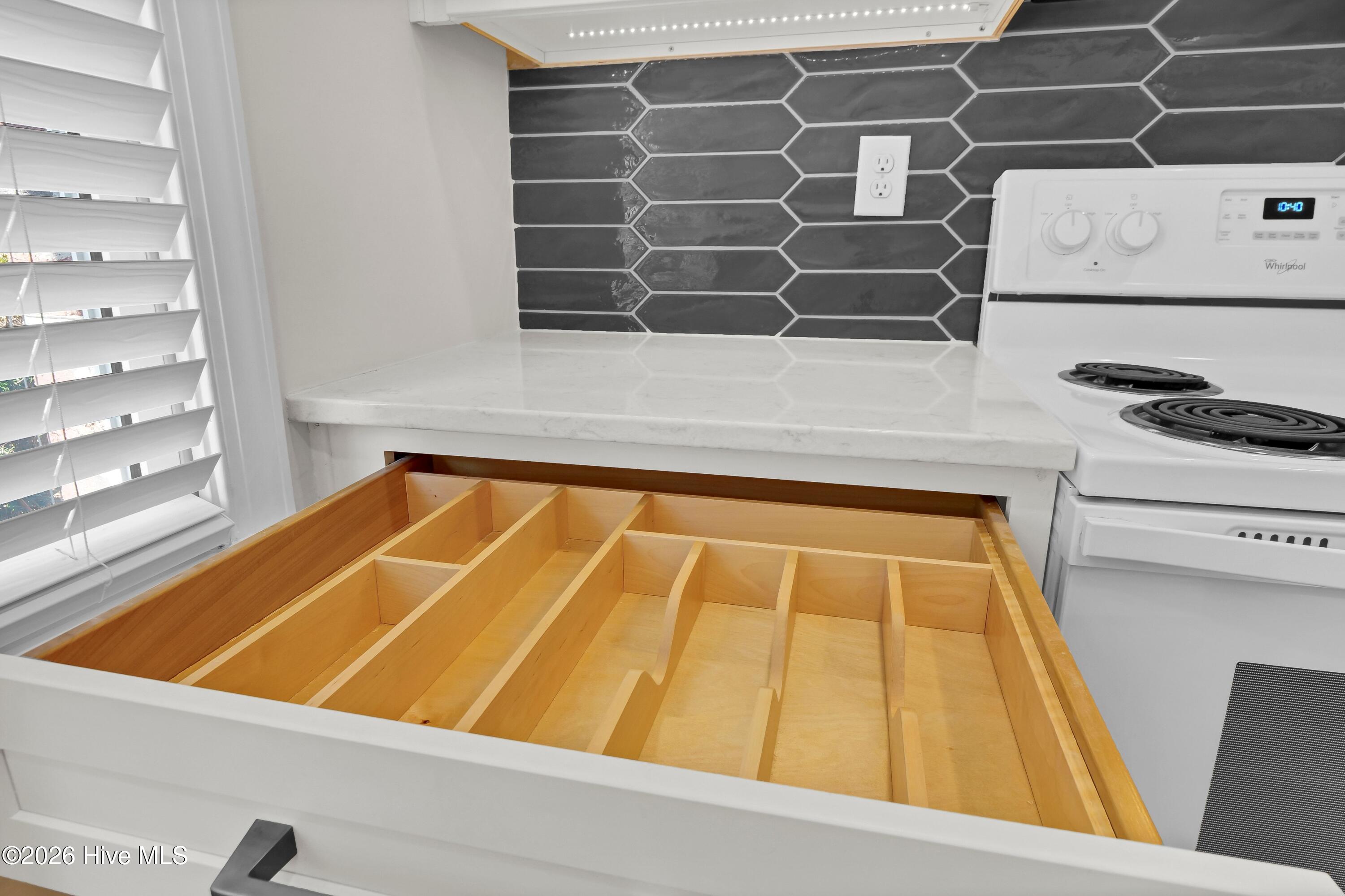 233 Racine Drive, Unit 59 Wilmington, NC 28403 - Photo 8 of 38 Custom soft close drawers