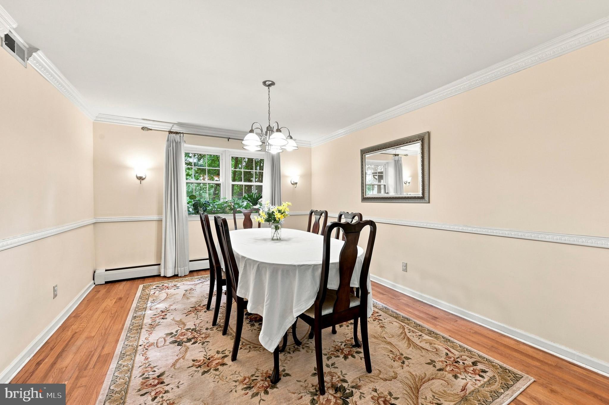 401 Walnut Hill Road West Chester, PA 19382 - Photo 8 of 39 Dining Room