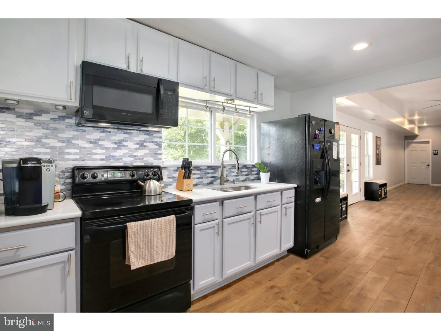 1001 Davis Grove Road Horsham, PA 19044 - Photo 12 of 25 Kitchen