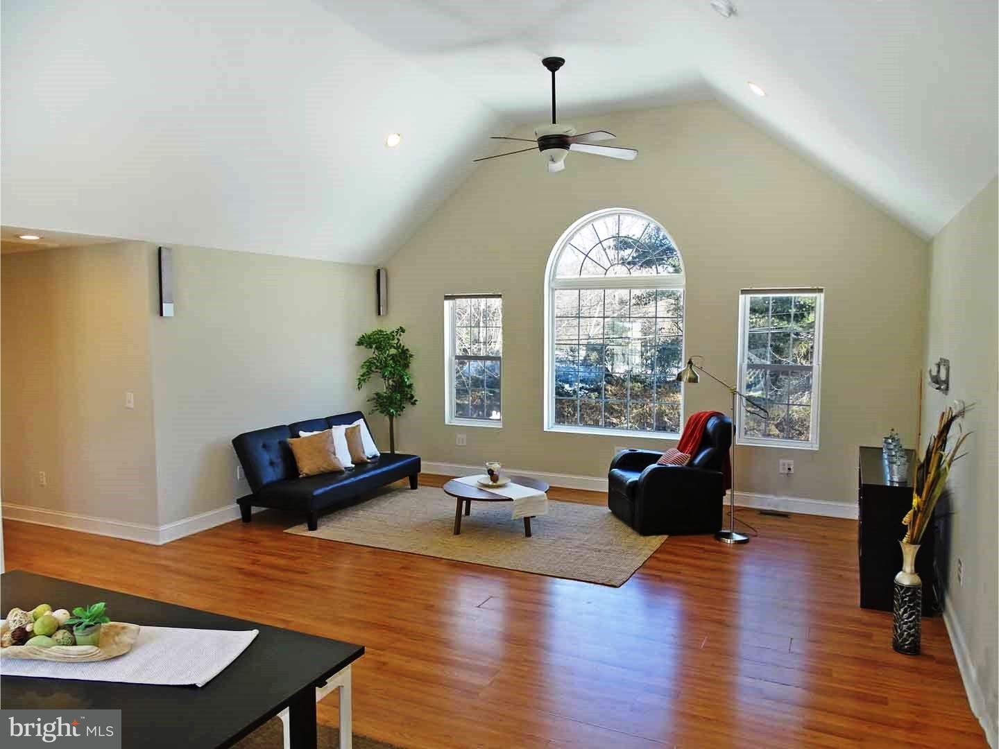 1001 Davis Grove Road Horsham, PA 19044 - Photo 16 of 25 Great Room