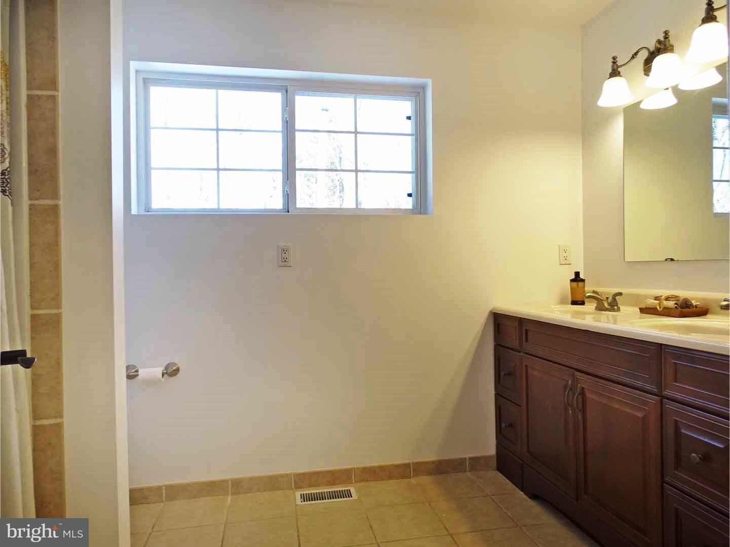 1001 Davis Grove Road Horsham, PA 19044 - Photo 20 of 25 Bathroom