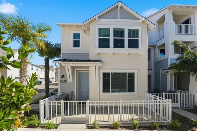 $896,935 | 2364 Haley Pt Drive, Unit 101, Ventura, CA 93003