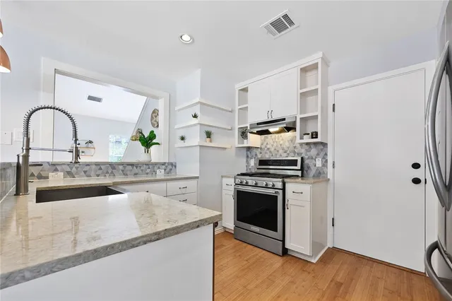 $375,000 | 8117 Almondsbury Lane, Austin, TX 78748