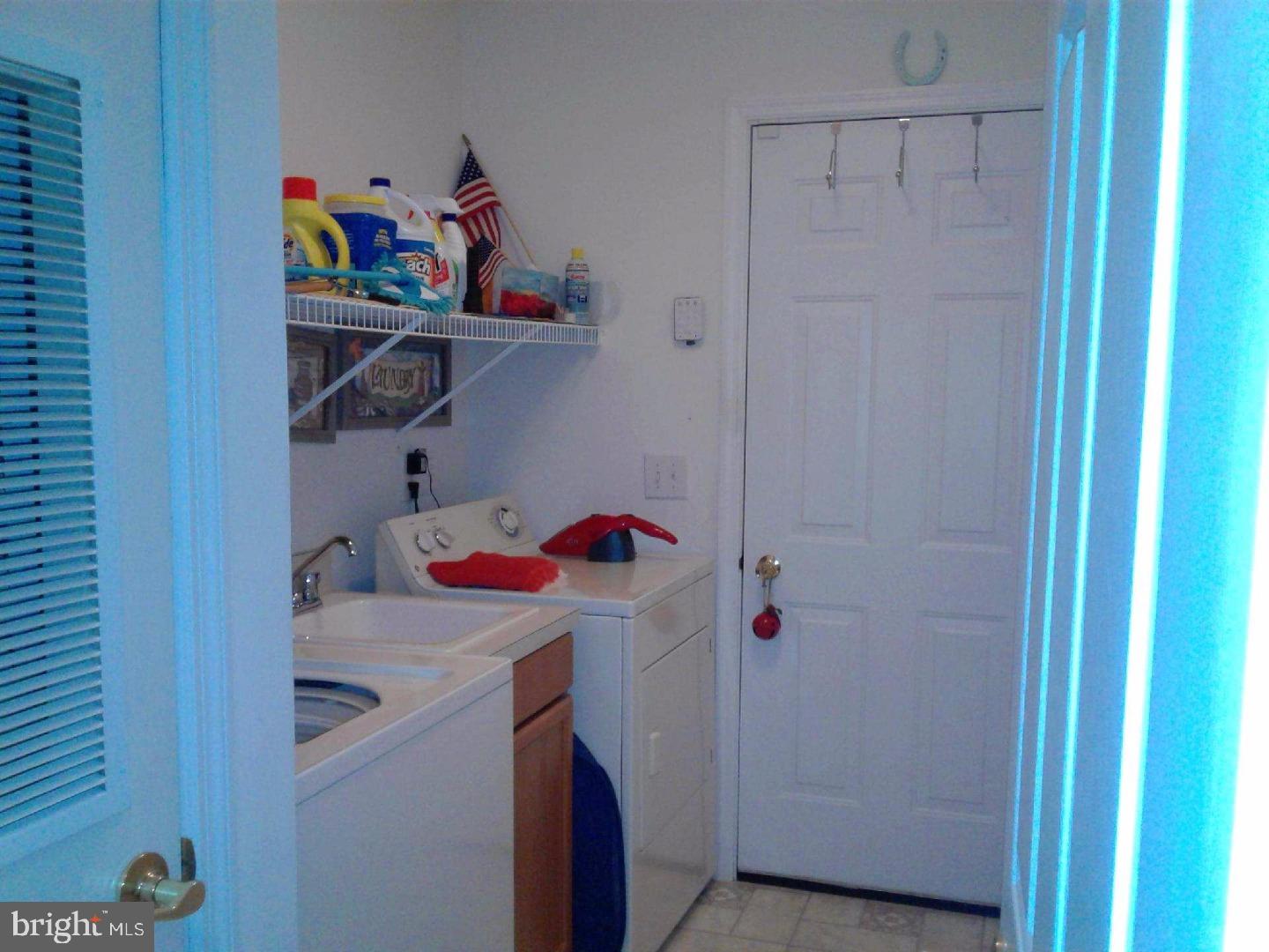 11 Highlands Road Manahawkin, NJ 08050 - Photo 11 of 18 Bathroom