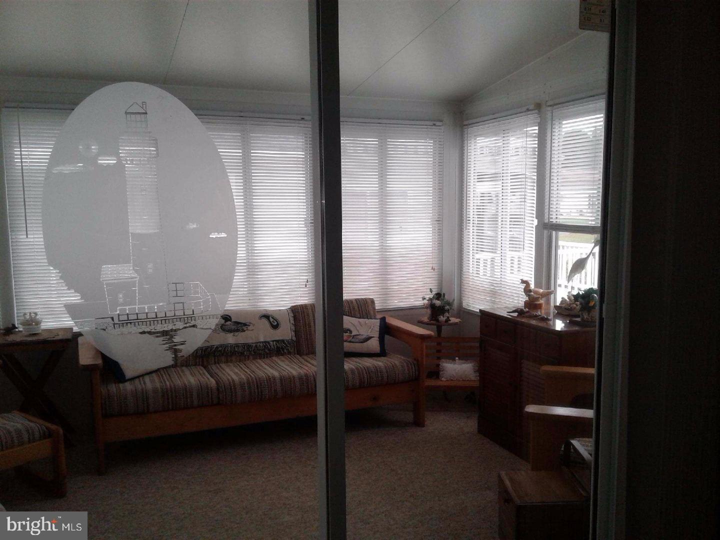 11 Highlands Road Manahawkin, NJ 08050 - Photo 10 of 18 Sun Room