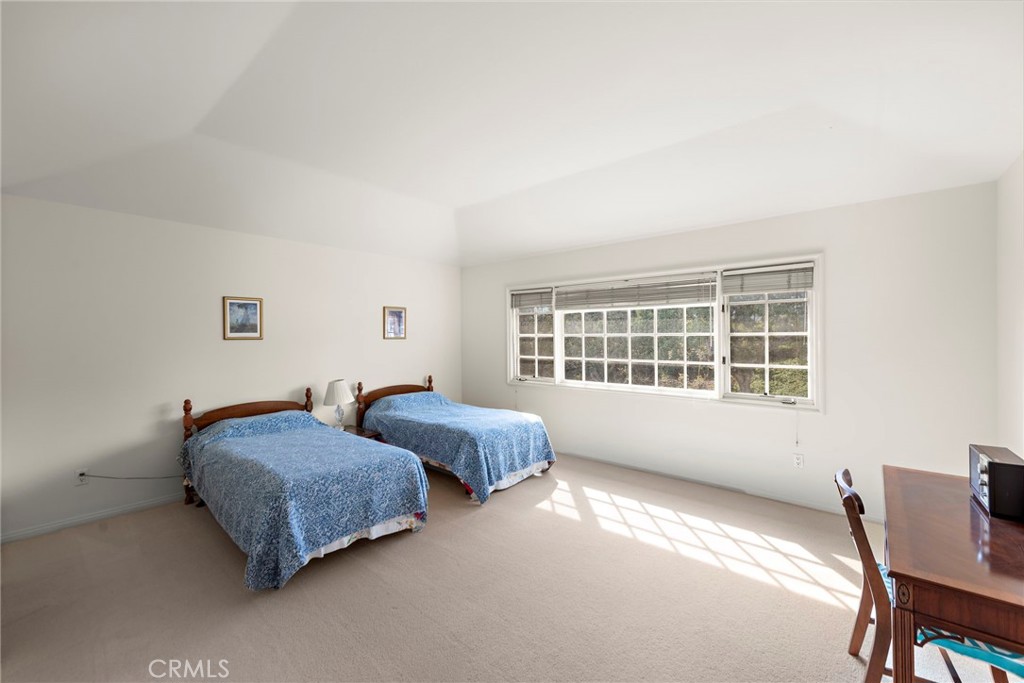 4 Charmony Laguna Niguel, CA 92677 - Photo 3 of 35 Additional Guest Bedroom with Walk-in Closet