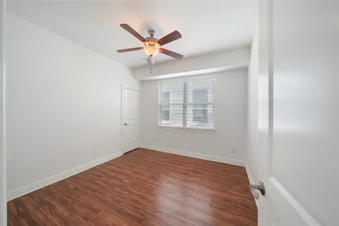 $399,000 | 724 Link Road, Houston, TX 77009