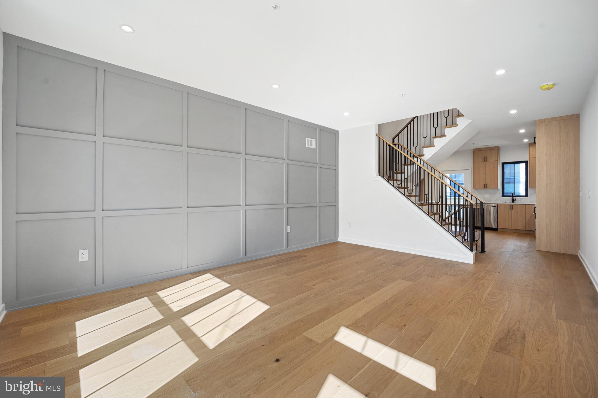 761 South Cleveland Street Philadelphia, PA 19146 - Photo 4 of 48