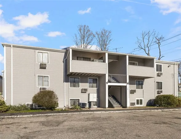 $199,900 | 36 Cowesett Avenue, Unit 4, West Warwick, RI 02893