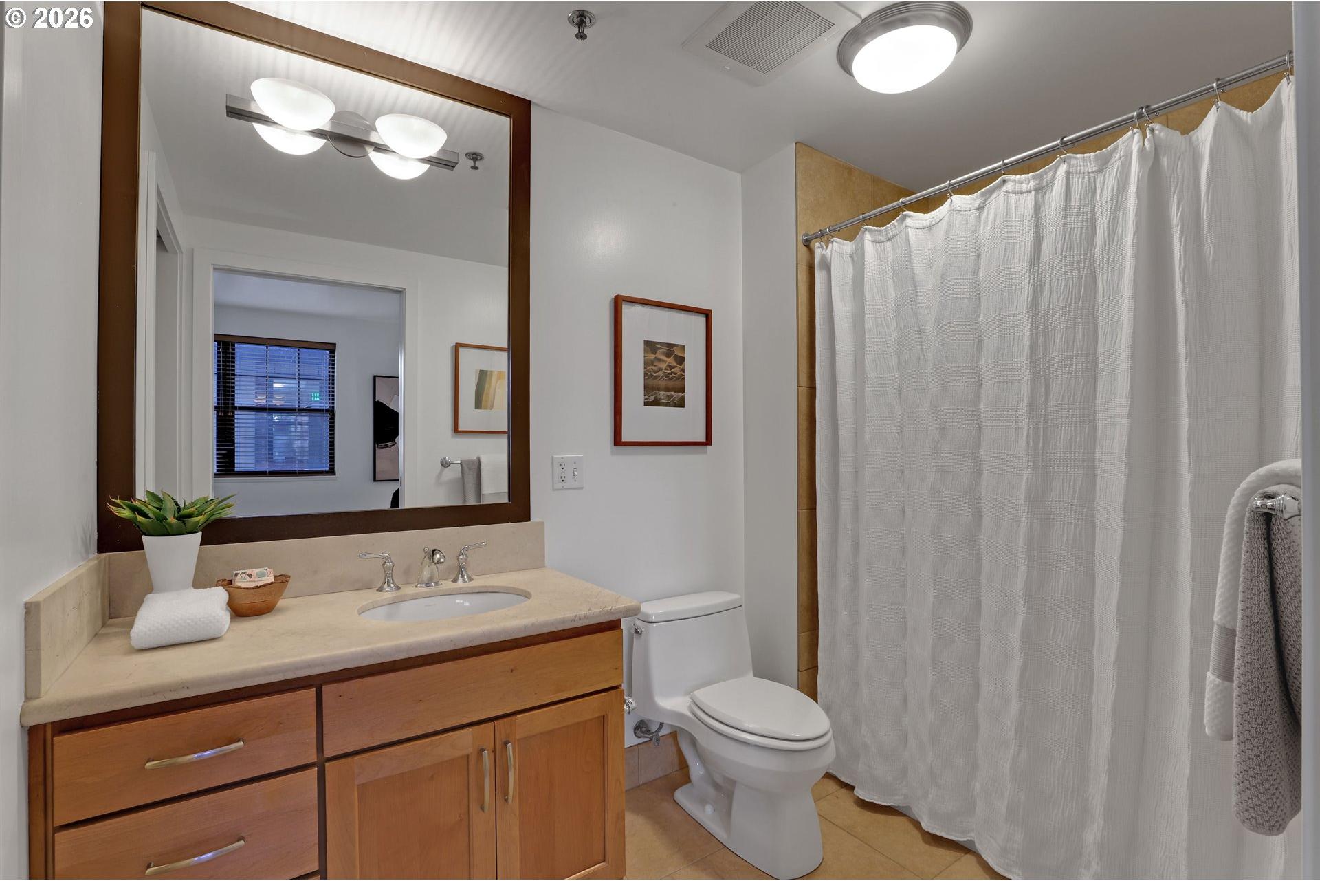 2454 Northwest Westover Road Portland, OR 97210 - Photo 10 of 17 Gallery Image 10