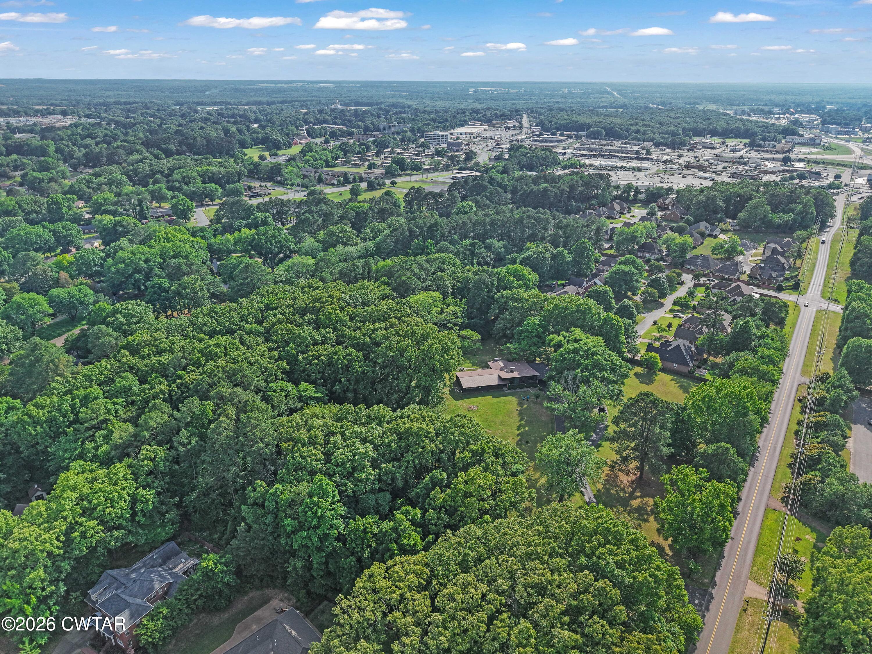 306 Wiley Parker Road Jackson, TN 38305 - Photo 32 of 33 DJI_20260515170709_0909_D
