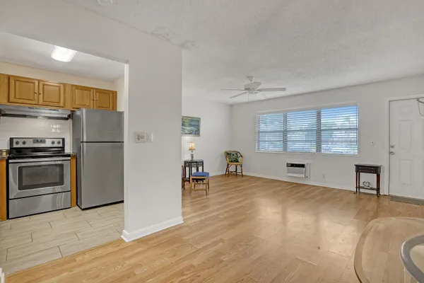 $1,325 | 171 Norwich H, Unit 171, West Palm Beach, FL 33417