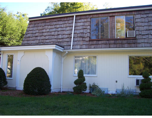 29 Glendale Road, Unit 29 Sharon, MA 02067 - Photo 4 of 16 Gallery Image 4
