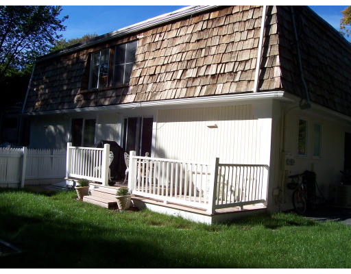 29 Glendale Road, Unit 29 Sharon, MA 02067 - Photo 5 of 16 Gallery Image 5