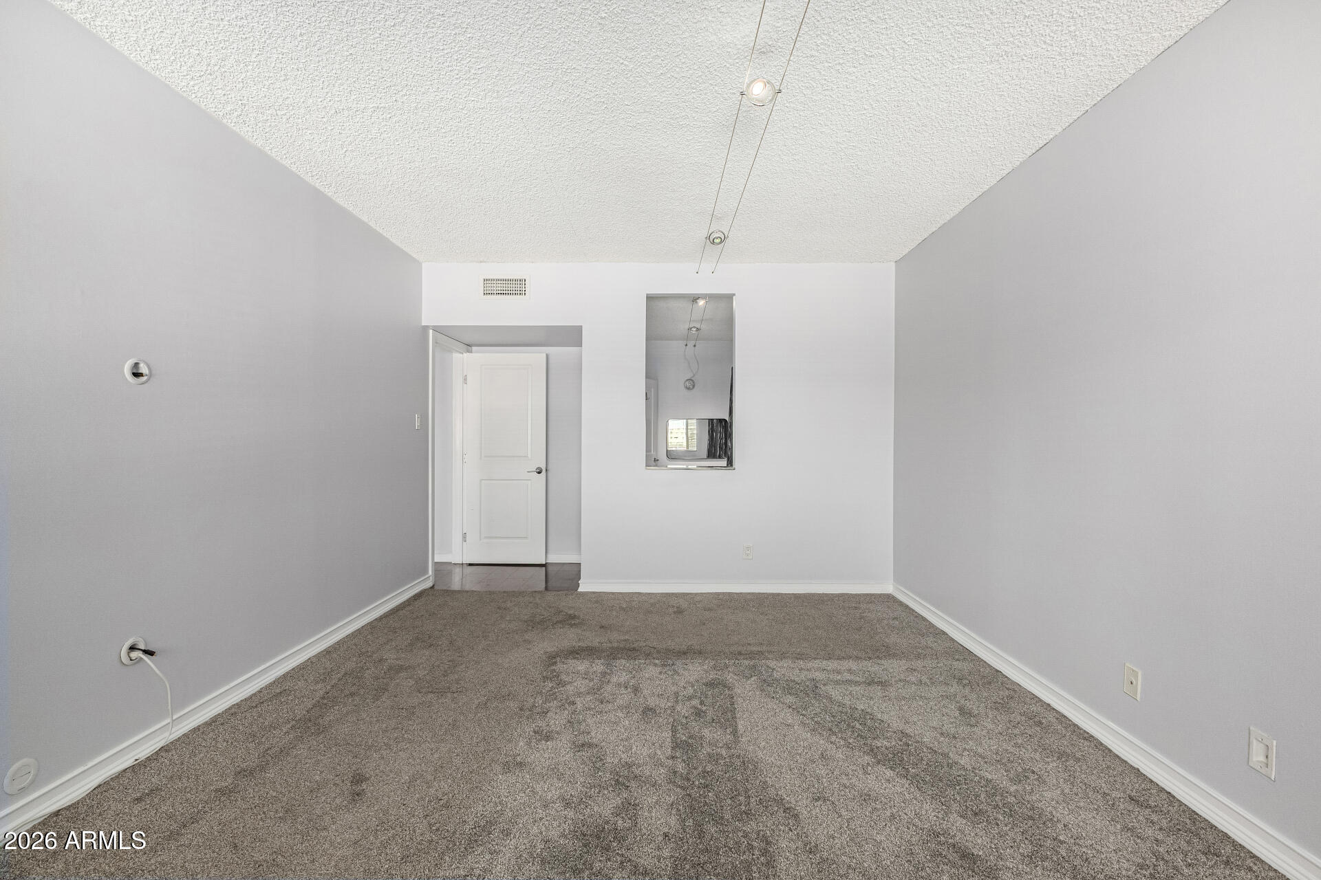 349 East Thomas Road, Unit E407 Phoenix, AZ 85012 - Photo 16 of 34 16-Thomas