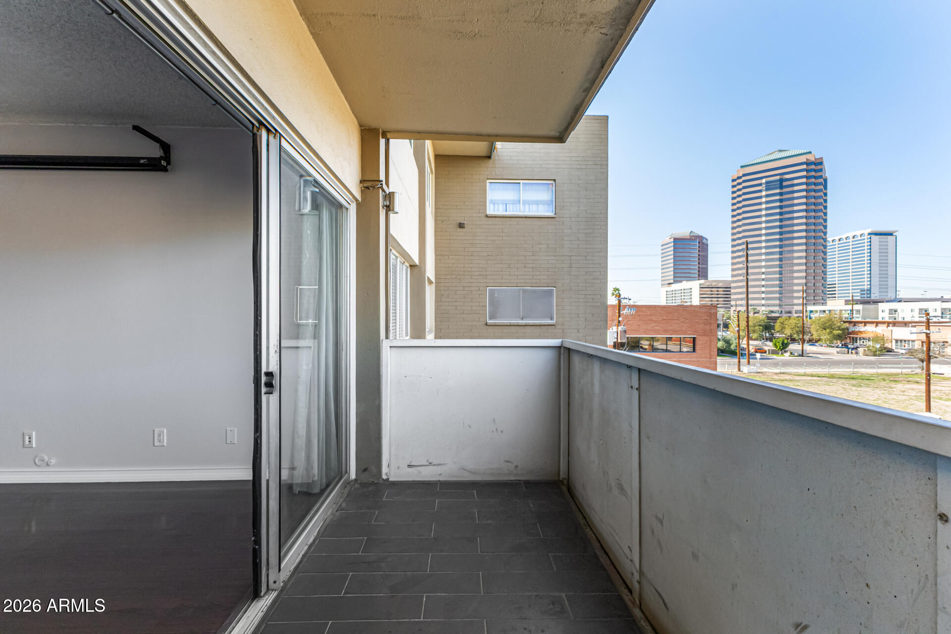 349 East Thomas Road, Unit E407 Phoenix, AZ 85012 - Photo 25 of 34 25-Thomas
