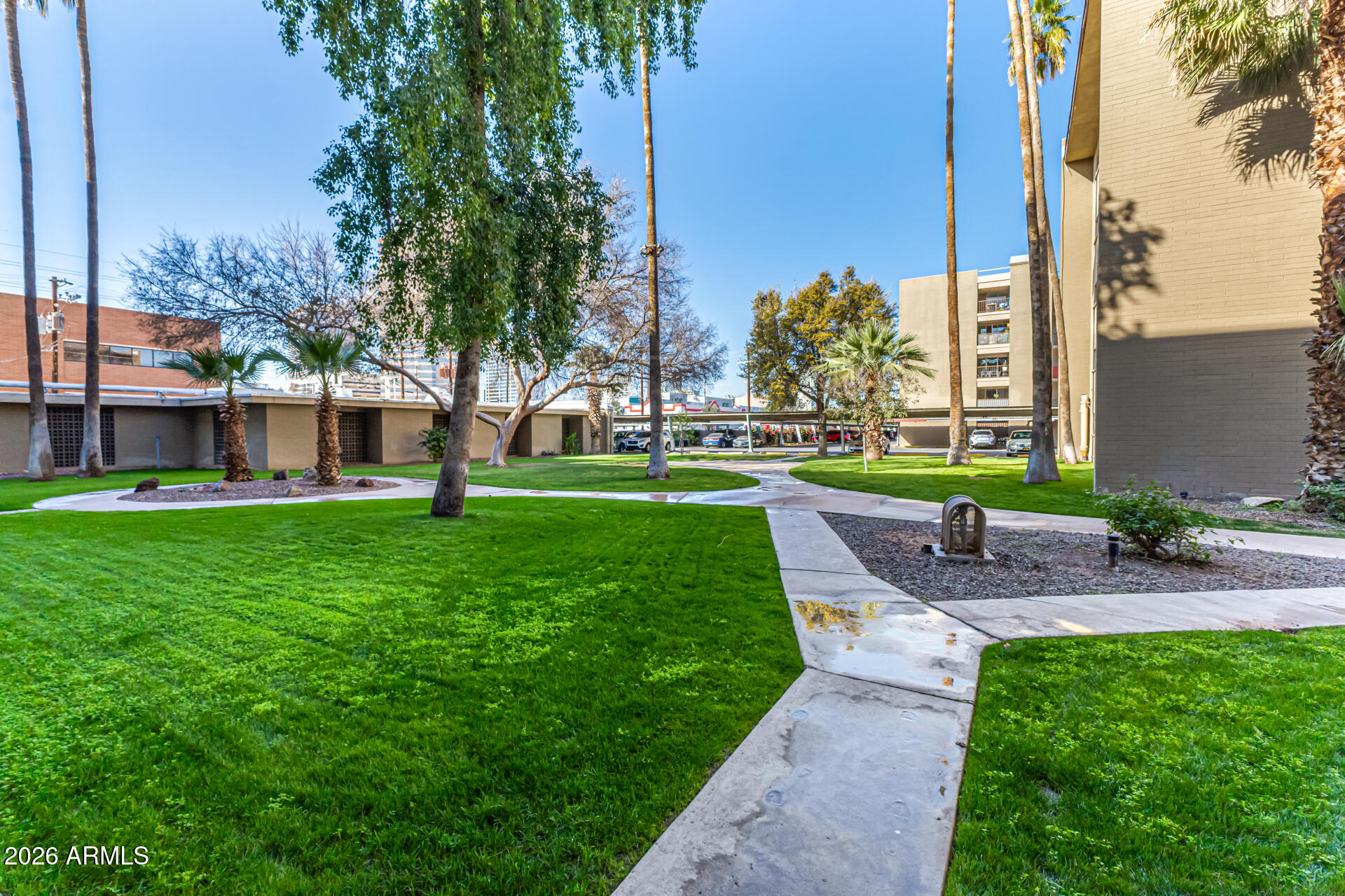 349 East Thomas Road, Unit E407 Phoenix, AZ 85012 - Photo 28 of 34 28-Thomas