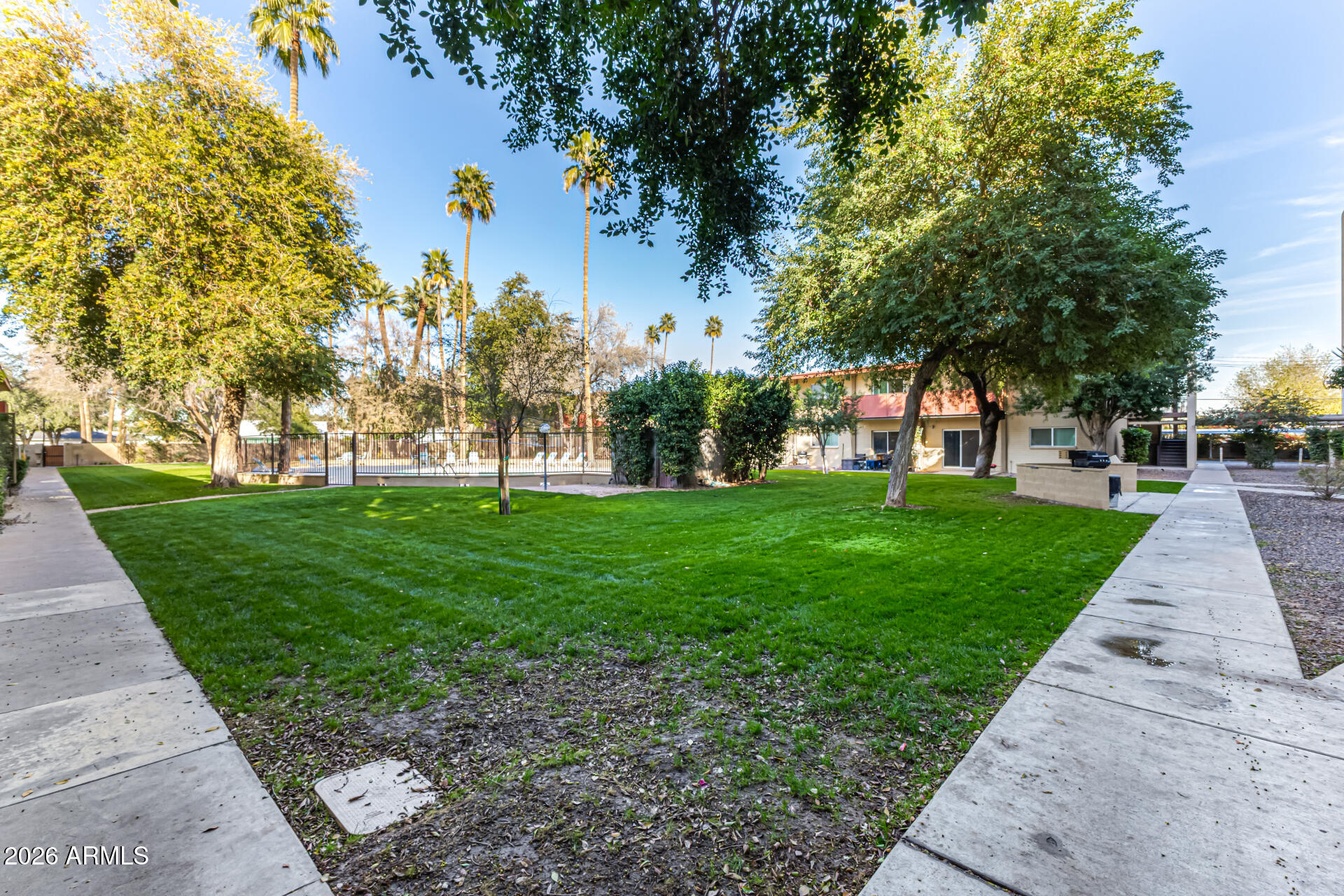 349 East Thomas Road, Unit E407 Phoenix, AZ 85012 - Photo 29 of 34 29-Thomas