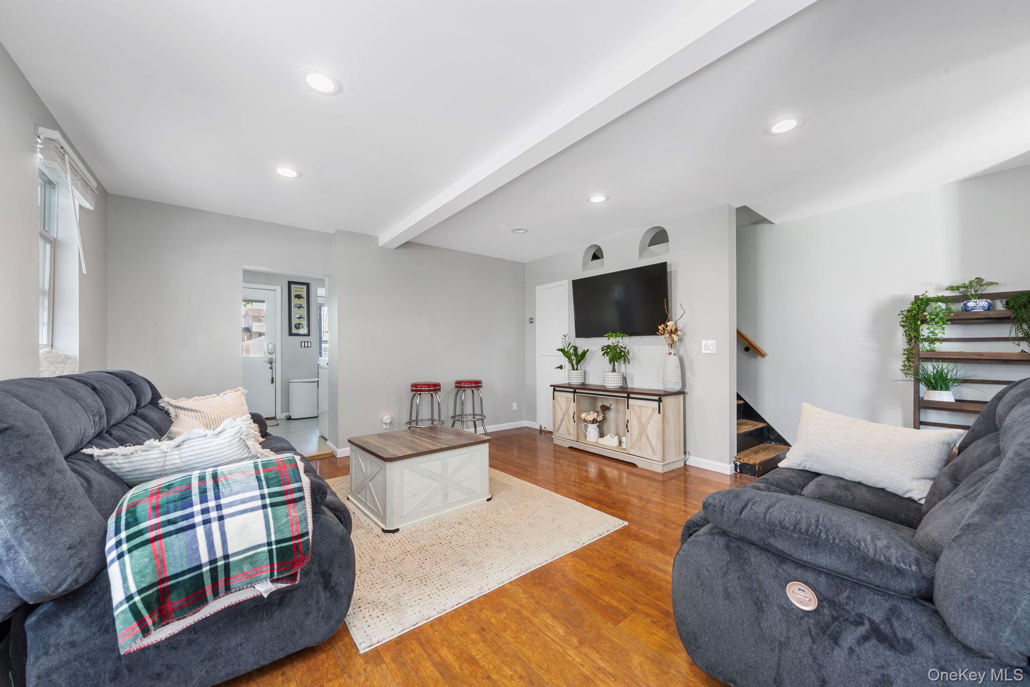 102 Clubhouse Road Bellmore, NY 11710 - Photo 2 of 23
