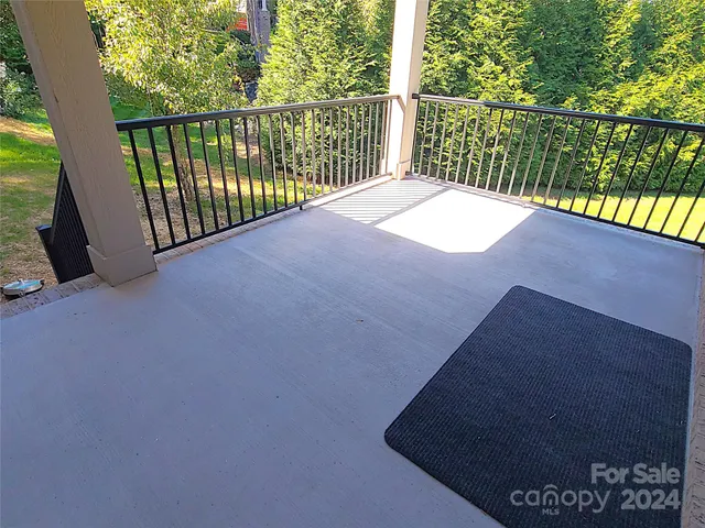 $959,000 | 444 19th Ave Circle Northwest, Hickory, NC 28601