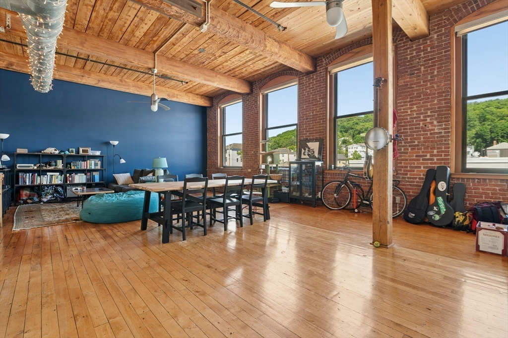 1 Envelope Terrace, Unit 202 Worcester, MA 01604 - Photo 23 of 39
