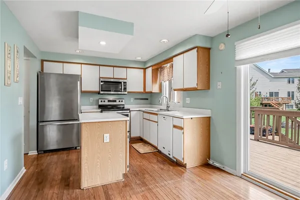 $299,900 | 32 Wind Loft Circle, Perinton, NY 14450