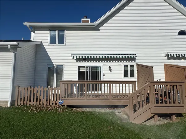 $299,900 | 32 Wind Loft Circle, Perinton, NY 14450