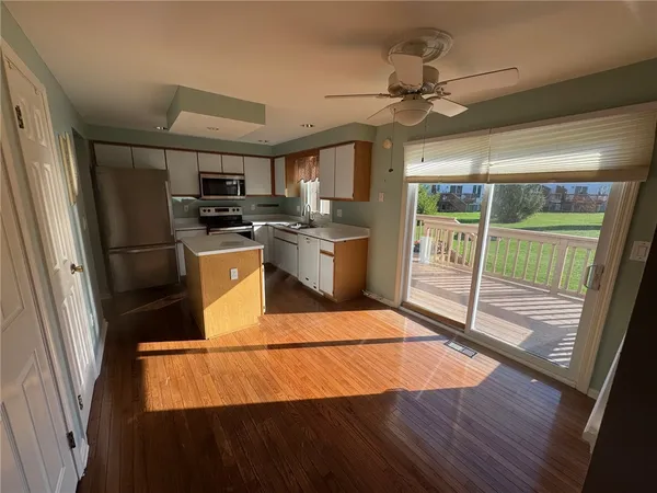 $299,900 | 32 Wind Loft Circle, Perinton, NY 14450