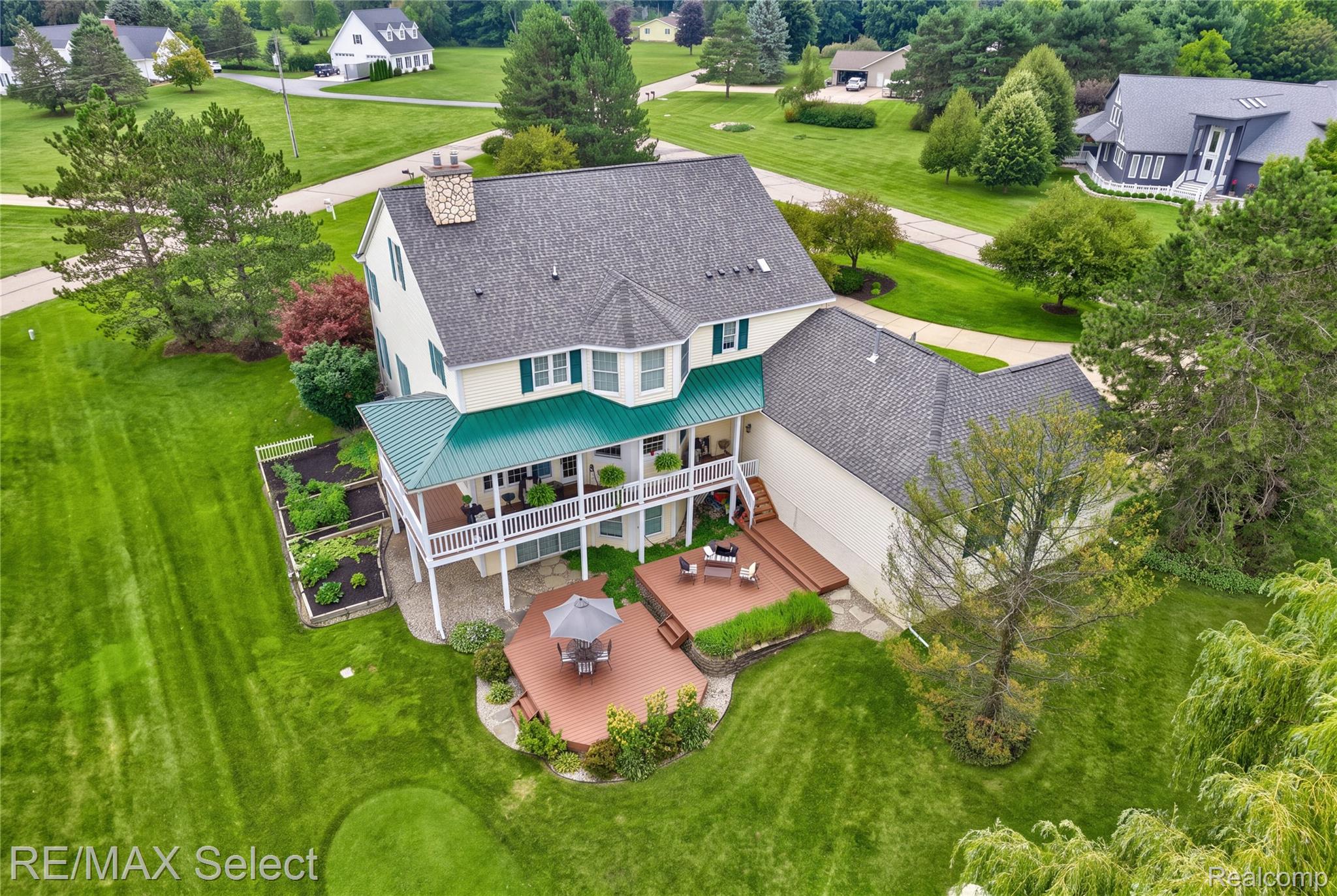 8211 Burleigh Road Grand Blanc, MI 48439 - Photo 14 of 72 8211 Burleigh Rd - updated 26.jpg