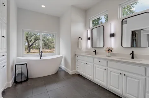 $1,549,000 | 1100 Norwood Road, Unit A/B, Dripping Springs, TX 78620