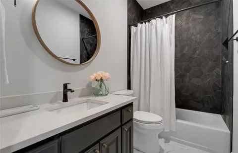 $1,549,000 | 1100 Norwood Road, Unit A/B, Dripping Springs, TX 78620