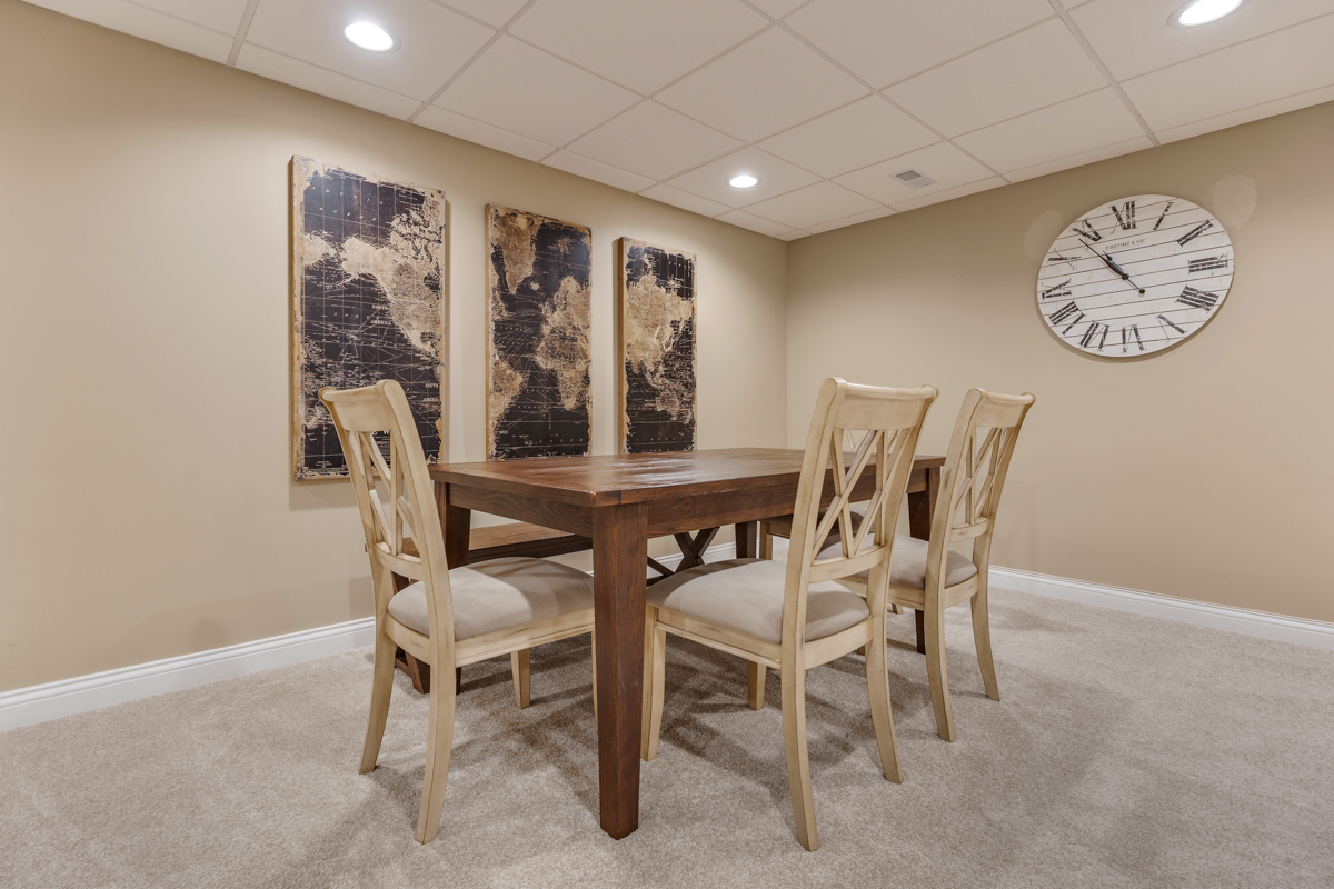 1093 Glendale Road Pingree Grove, IL 60140 - Photo 21 of 28 a view of a dining room with furniture