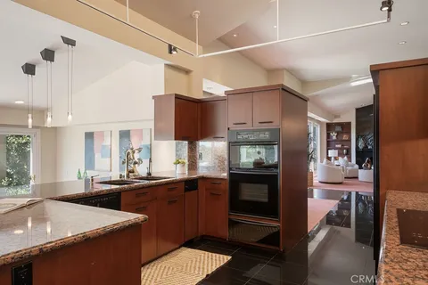 $1,698,000 | 3103 Flintridge Drive, Fullerton, CA 92835