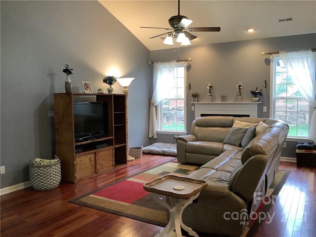 34 Summer Meadow Road Arden, NC 28704 - Photo 3 of 36 Gallery Image 3