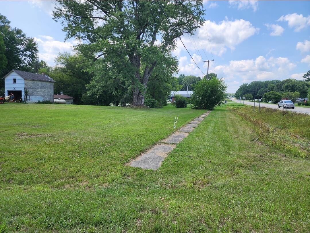 61500 South Main Jones, MI 49061 - Photo 2 of 4 Main S. pic 1