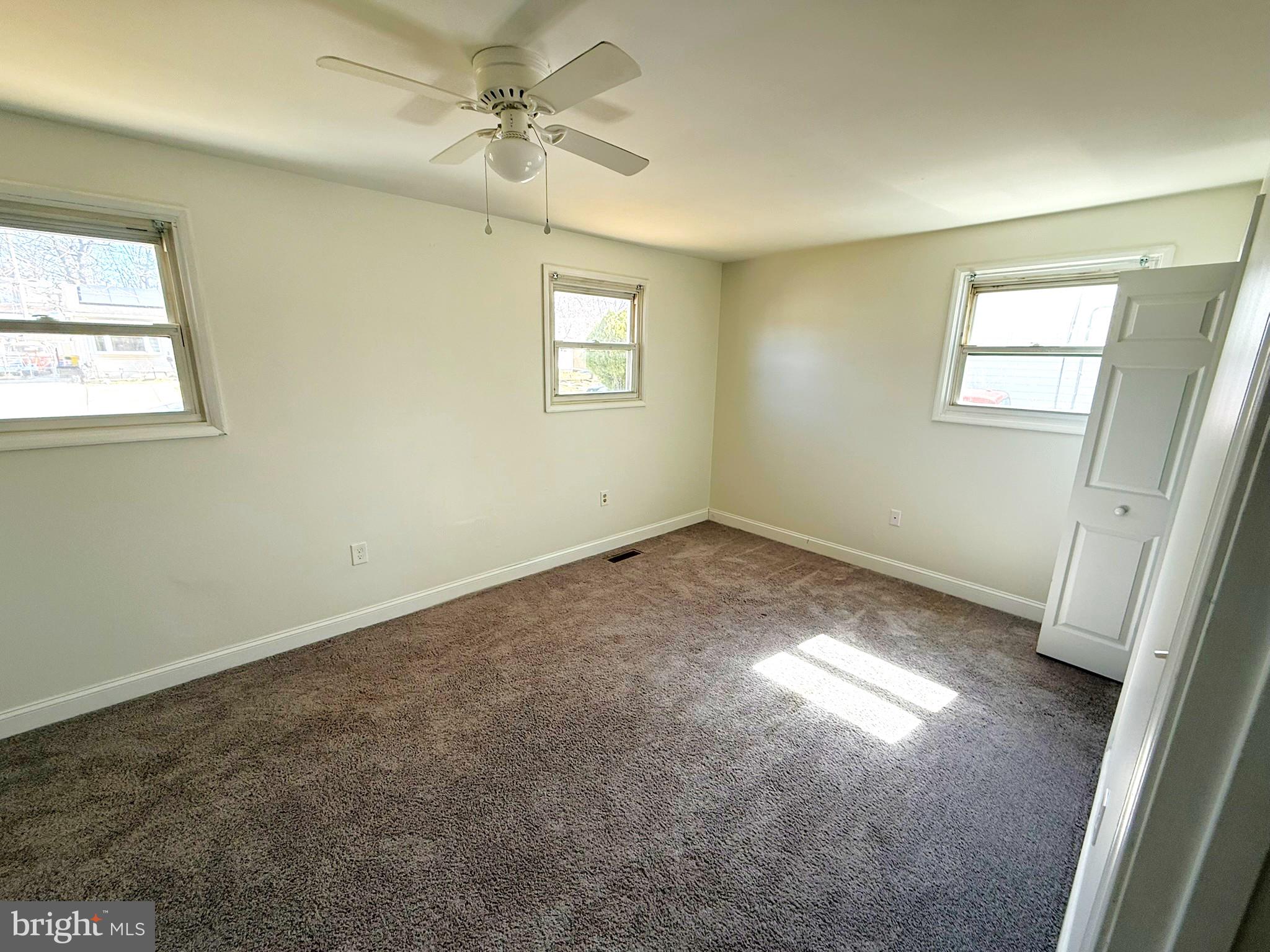 240 Federalsburg South Laurel, MD 20724 - Photo 20 of 36 a view of empty room with windows