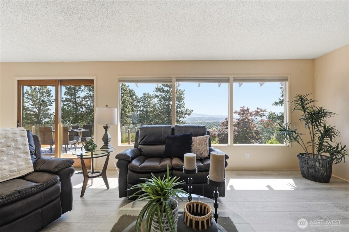 2511 Lester Road Wenatchee, WA 98801 - Photo 14 of 40 Gallery Image 14