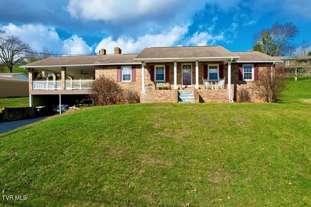 $274,900 | 817 Midnight Drive, Chilhowie, VA 24319