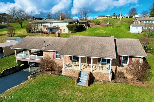 $274,900 | 817 Midnight Drive, Chilhowie, VA 24319