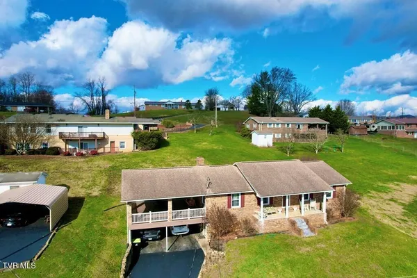 $274,900 | 817 Midnight Drive, Chilhowie, VA 24319