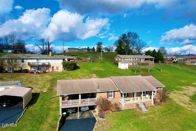 $274,900 | 817 Midnight Drive, Chilhowie, VA 24319