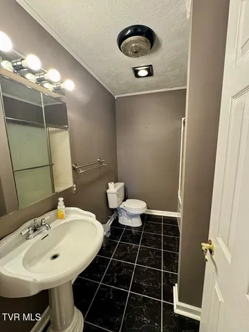 $274,900 | 817 Midnight Drive, Chilhowie, VA 24319